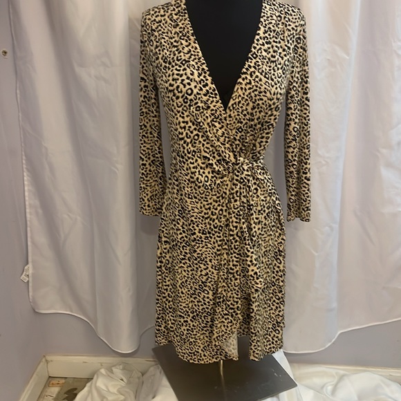 BCBG leopard wrap dress size small - Picture 3 of 13